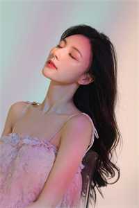 她娇美绝色,入宫后勾了皇帝心魂