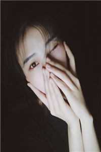 穿越九零后，她决心当宠文女主