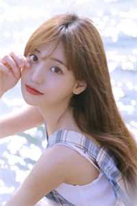 觉醒后,假千金凭实力成团宠