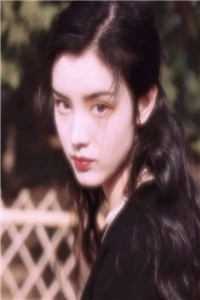 杂货铺里有个猎魔人