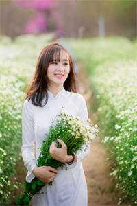 让你拯救破旧工厂，没让你打压市场啊小说