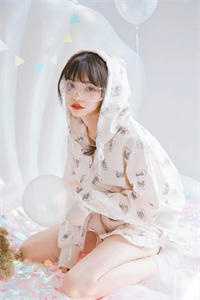 让你拯救破旧工厂,没让你打压市场啊