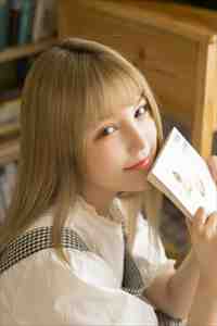 女帝三岁半,我又被爹爹丢出去啦小说