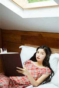 校花别哭了，我的深情你不配免费