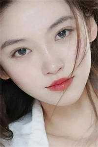 农家旺媳：她靠卖脂粉暴富了小说