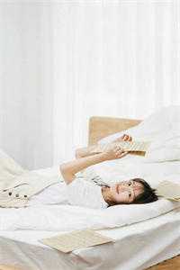 我成了疯批的救赎白月光