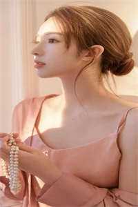 娘娘身娇体媚，靠宫斗谋后位