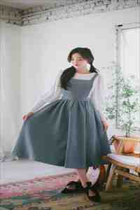 重回身死前,她转身抱紧了死对头大腿