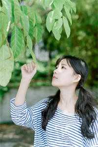 国家分配婚姻，我把美女老师娶回家