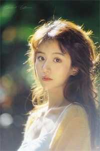 逃生游戏:万人迷她靠美色通关