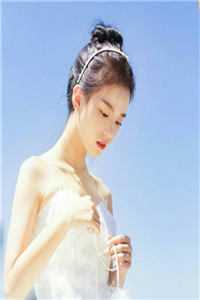 专宠女友，总裁请靠边最新章节