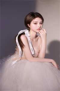 系统：开局从赘婿噬主开始！