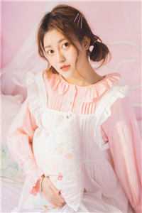 玄学大佬够意思，娱乐圈有料她真爆