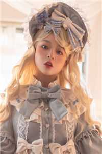 被追杀的我,被敌人推上了皇位