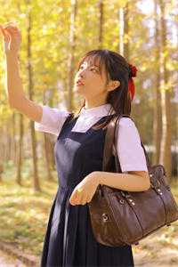 被追杀的我，被敌人推上了皇位