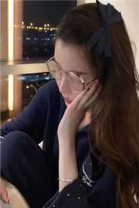 穿书后,我在直播间稳定发疯