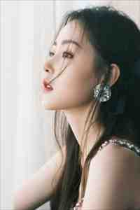 纨绔崛起：他凭败家成了天下之主