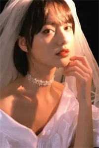 乖，我低头，娇夫快到怀里来！