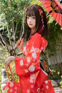 跟校花交往后,她成了当红巨星