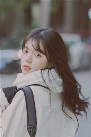 丧葬主播，一个关注老美一级战备