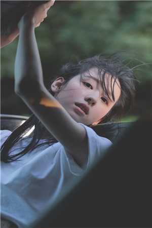 背着睁眼关公,找女鬼