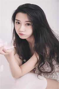 小说娱乐：刚出狱，就和天后闹绯闻