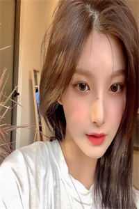 隐世医王:女神请排队