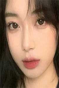 疯了吧！穿成个痴傻丑女，怎么逆袭！