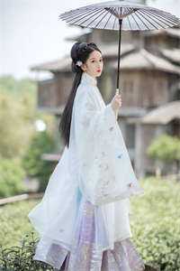 七零海岛随军:炮灰只想搞科研