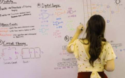 班主任个人事迹材料(必备)